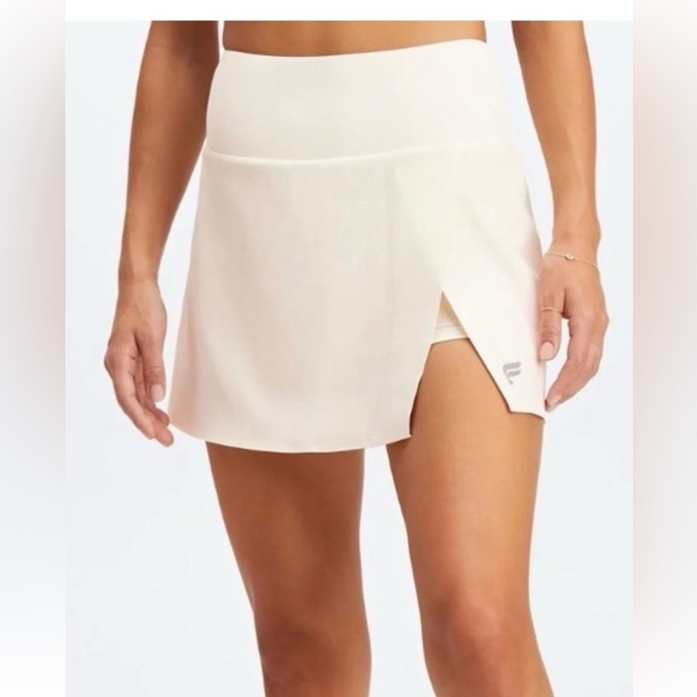 NWT Fabletics Skye Skort II  in Egret , Womens Size XL - soft and flattering